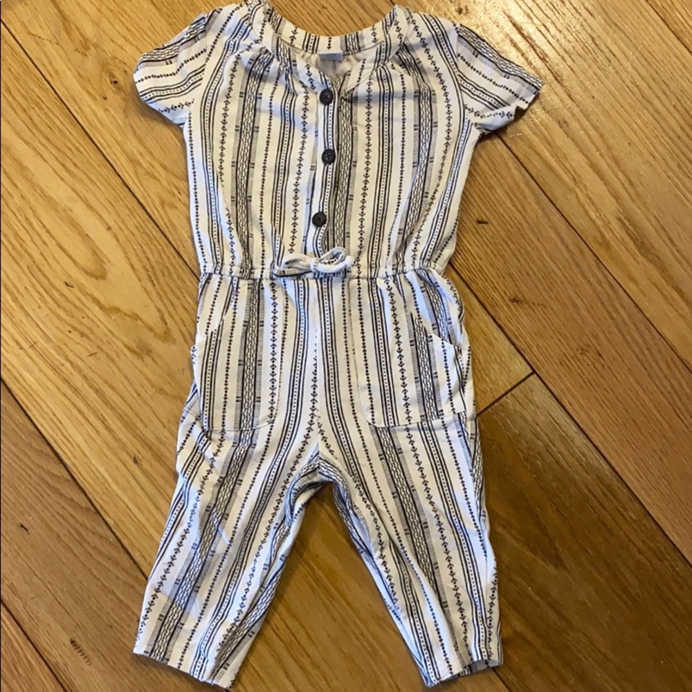 Romper from old navy size 12-18 months